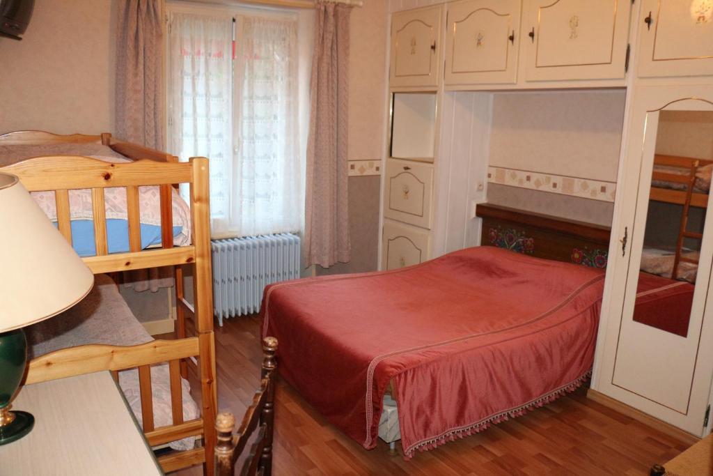 Hotel Restaurant De La Poste A Жерарме Номер фото